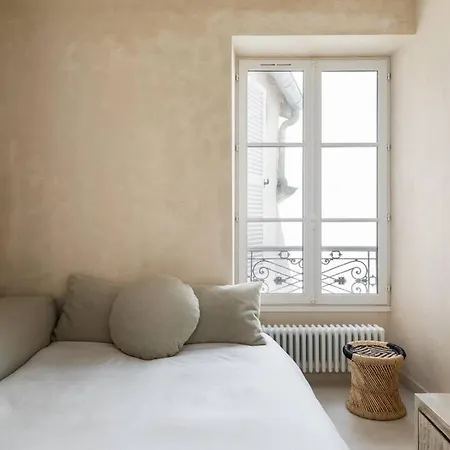 Amazing Flat In An Amazing Montmartre Street Parigi